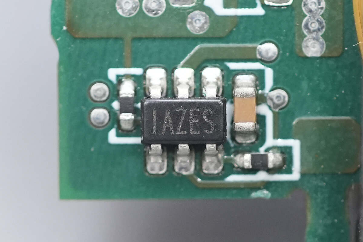 Teardown of Segotep 3200W Titanium-Rated SiC Digital Server Power Supply (CRPS3200W-12V)-Chargerlab