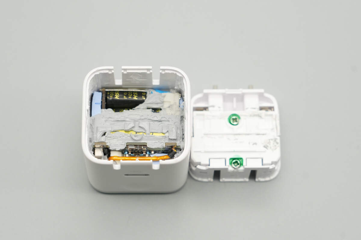 Teardown of Anker Nano 45W GaN Charger with Display (A121D)-Chargerlab