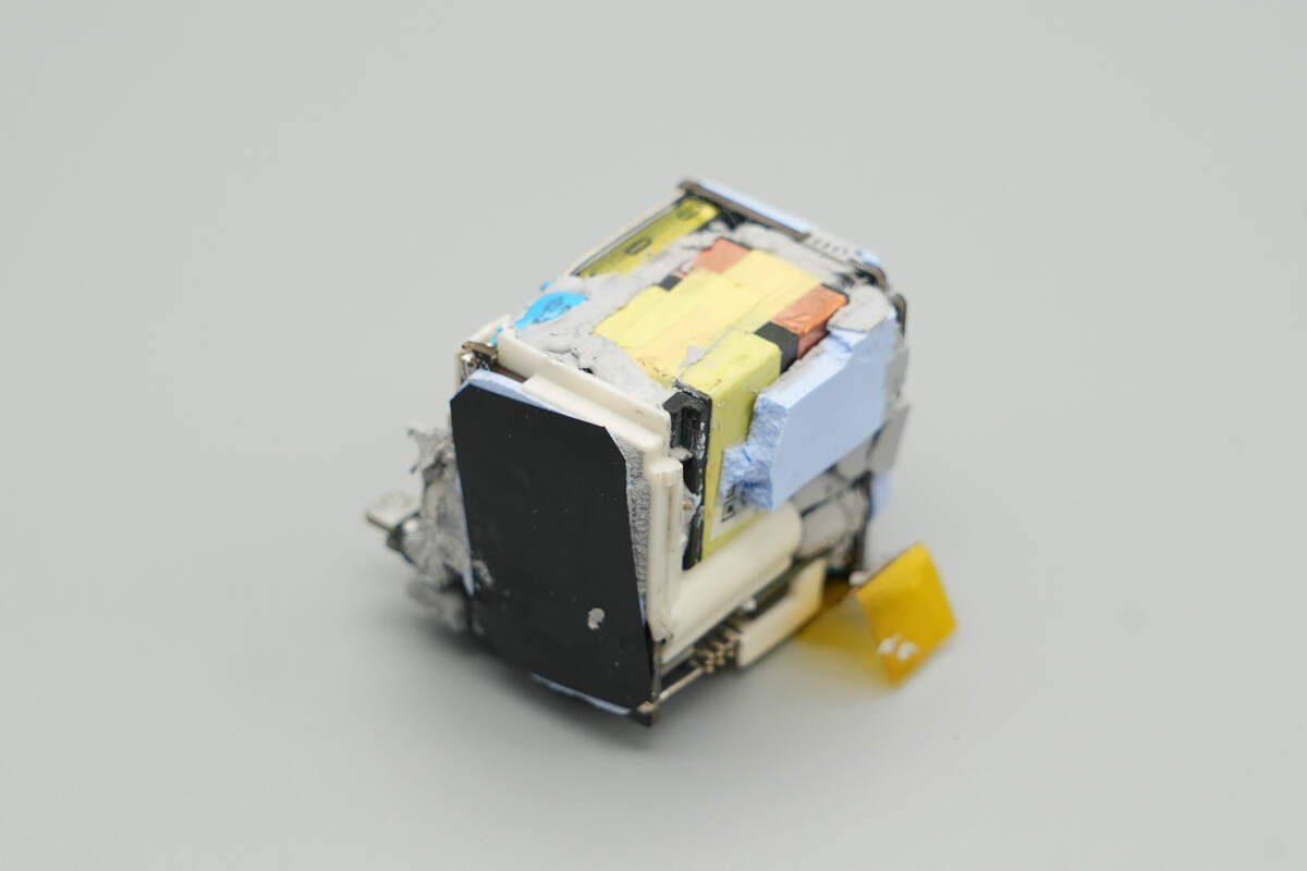 Teardown of Anker Nano 45W GaN Charger with Display (A121D)-Chargerlab