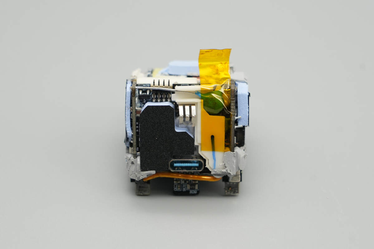 Teardown of Anker Nano 45W GaN Charger with Display (A121D)-Chargerlab