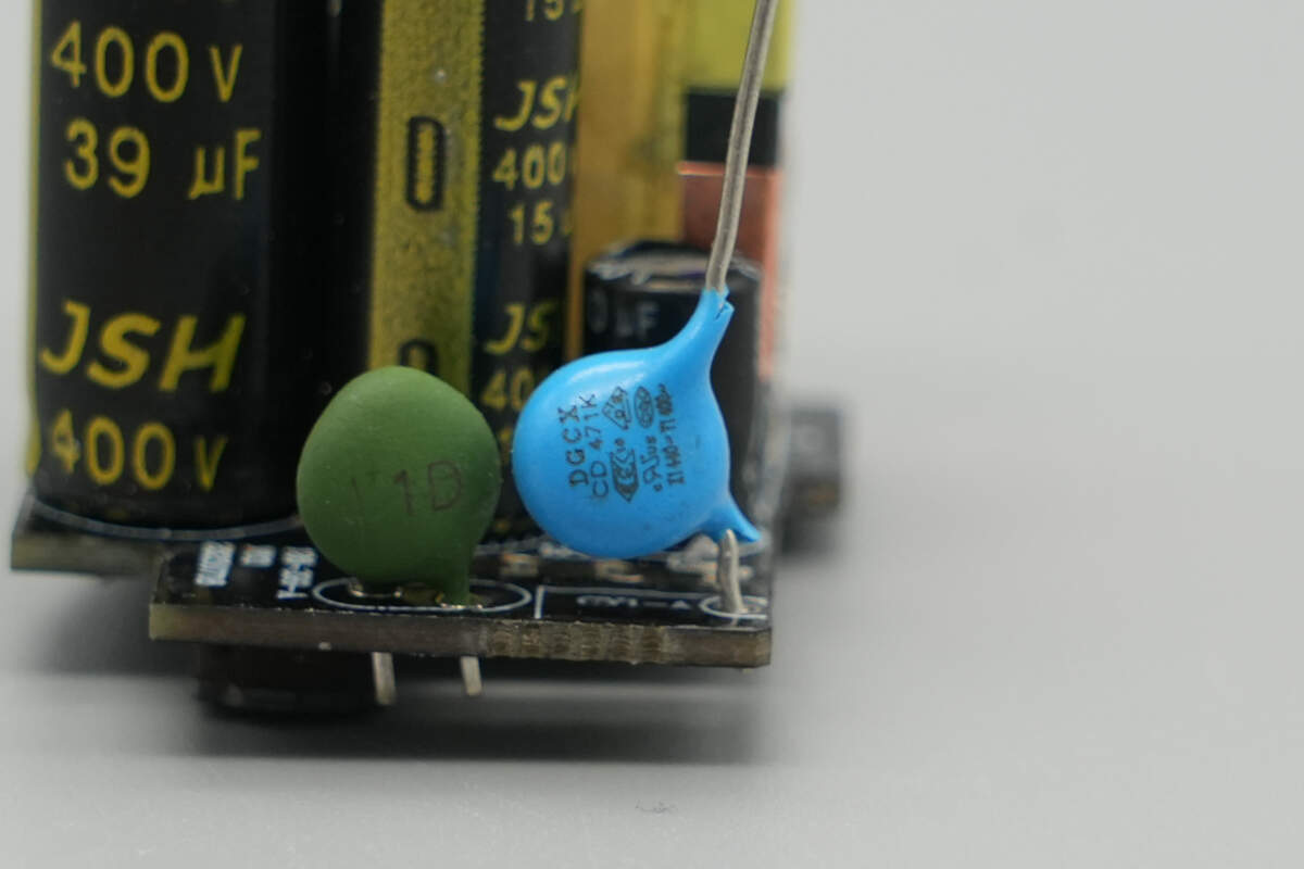 Teardown of Anker Nano 45W GaN Charger with Display (A121D)-Chargerlab