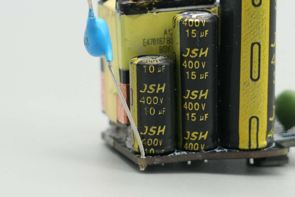 Teardown of Anker Nano 45W GaN Charger with Display (A121D)-Chargerlab