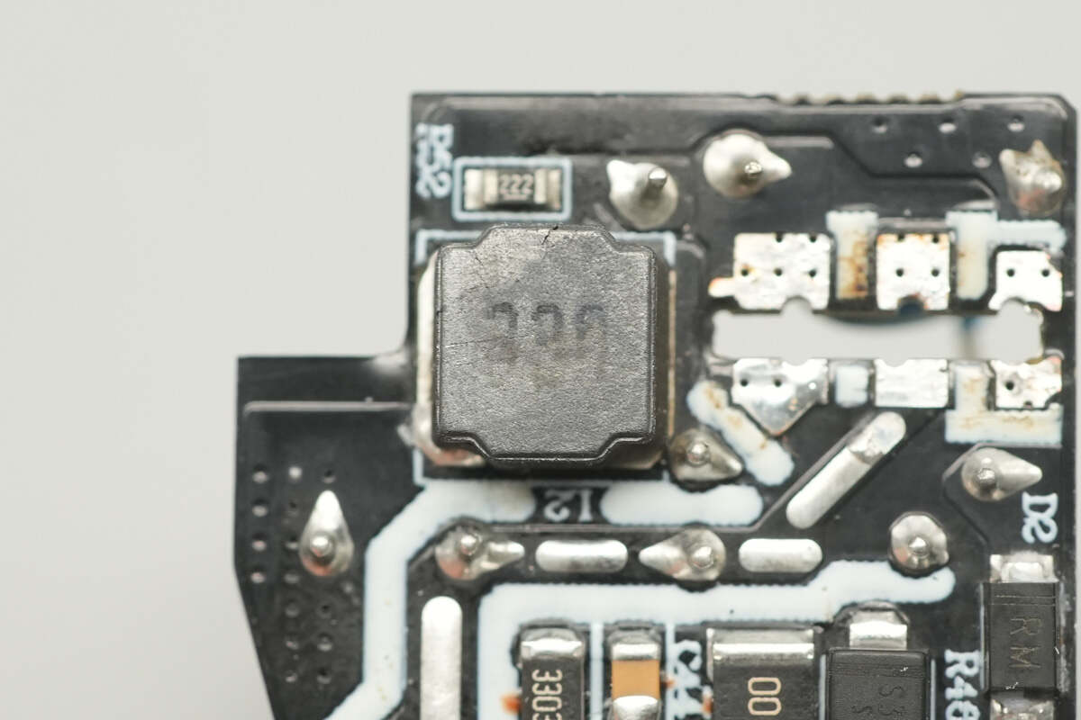 Teardown of Anker Nano 45W GaN Charger with Display (A121D)-Chargerlab