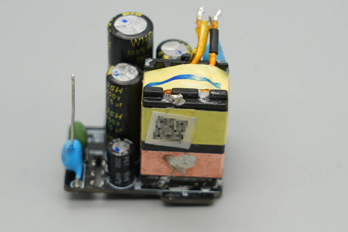 Teardown of Anker Nano 45W GaN Charger with Display (A121D)-Chargerlab