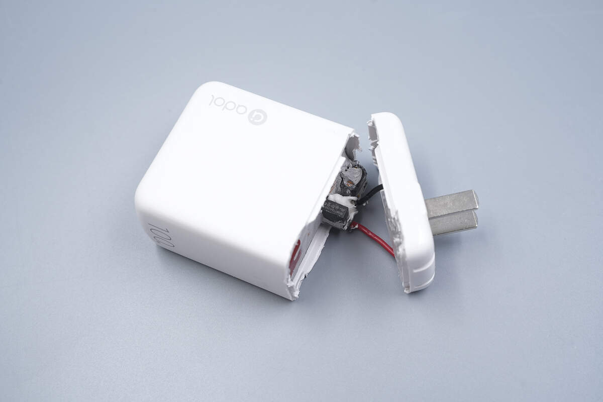 Teardown of ASUS Adol 100W GaN Quick Charger (ADOL AC100-050A)-Chargerlab