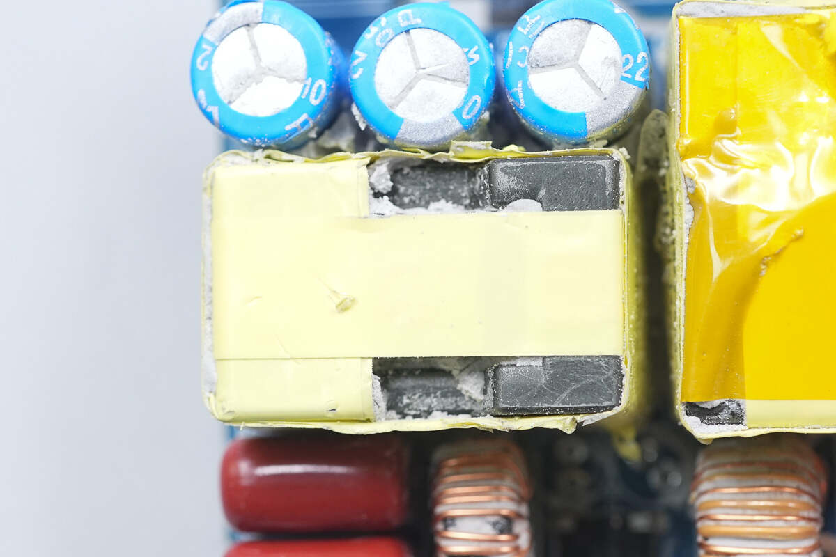 Teardown of ASUS Adol 100W GaN Quick Charger (ADOL AC100-050A)-Chargerlab