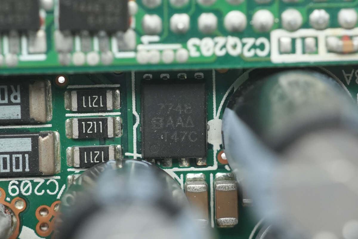 Teardown of Delta 550W SiC Server Power Supply (DPS-550AB-2)-Chargerlab