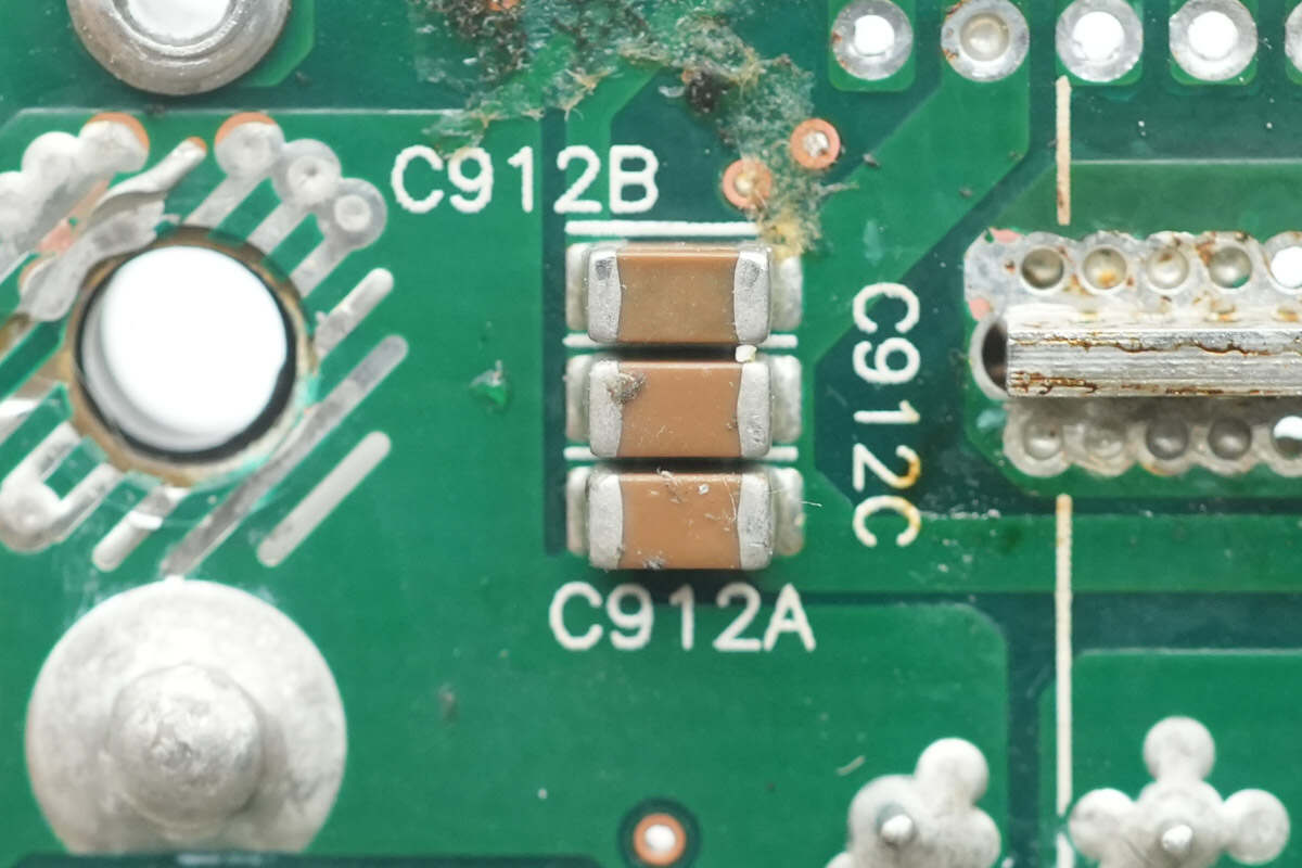 Teardown of Delta 550W SiC Server Power Supply (DPS-550AB-2)-Chargerlab