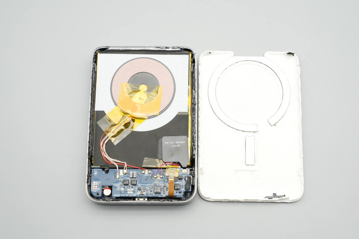 Teardown of CUKTECH 10 Super Magnetic Power Card (WPB100P)-Chargerlab