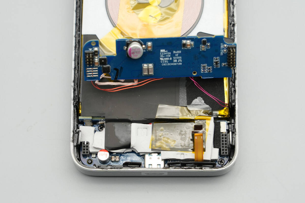 Teardown of CUKTECH 10 Super Magnetic Power Card (WPB100P)-Chargerlab