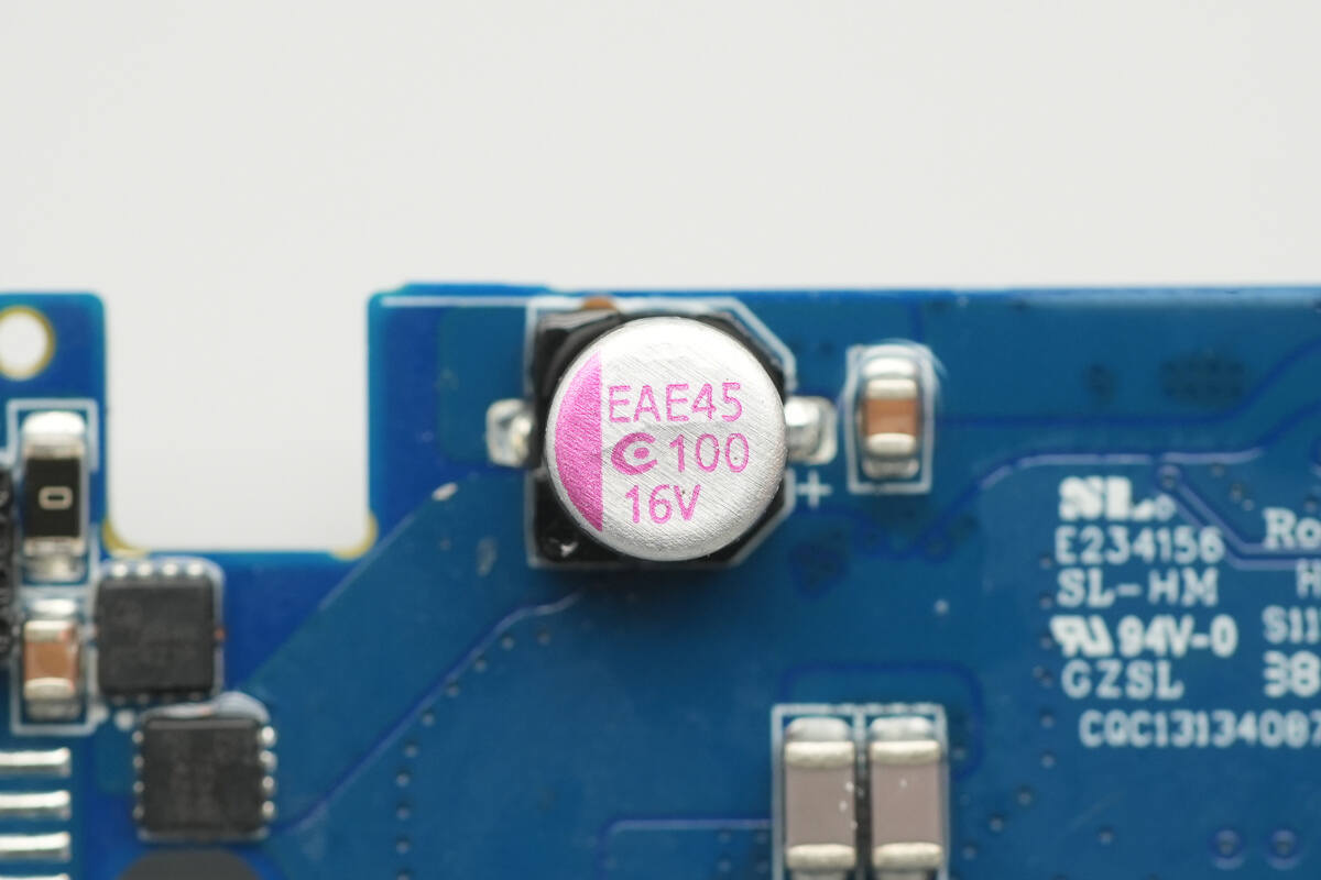 Teardown of CUKTECH 10 Super Magnetic Power Card (WPB100P)-Chargerlab