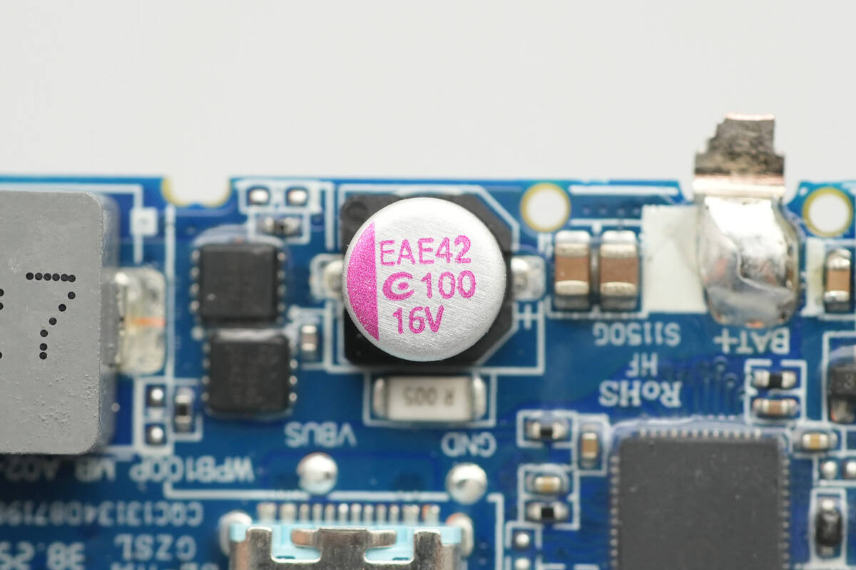 Teardown of CUKTECH 10 Super Magnetic Power Card (WPB100P)-Chargerlab