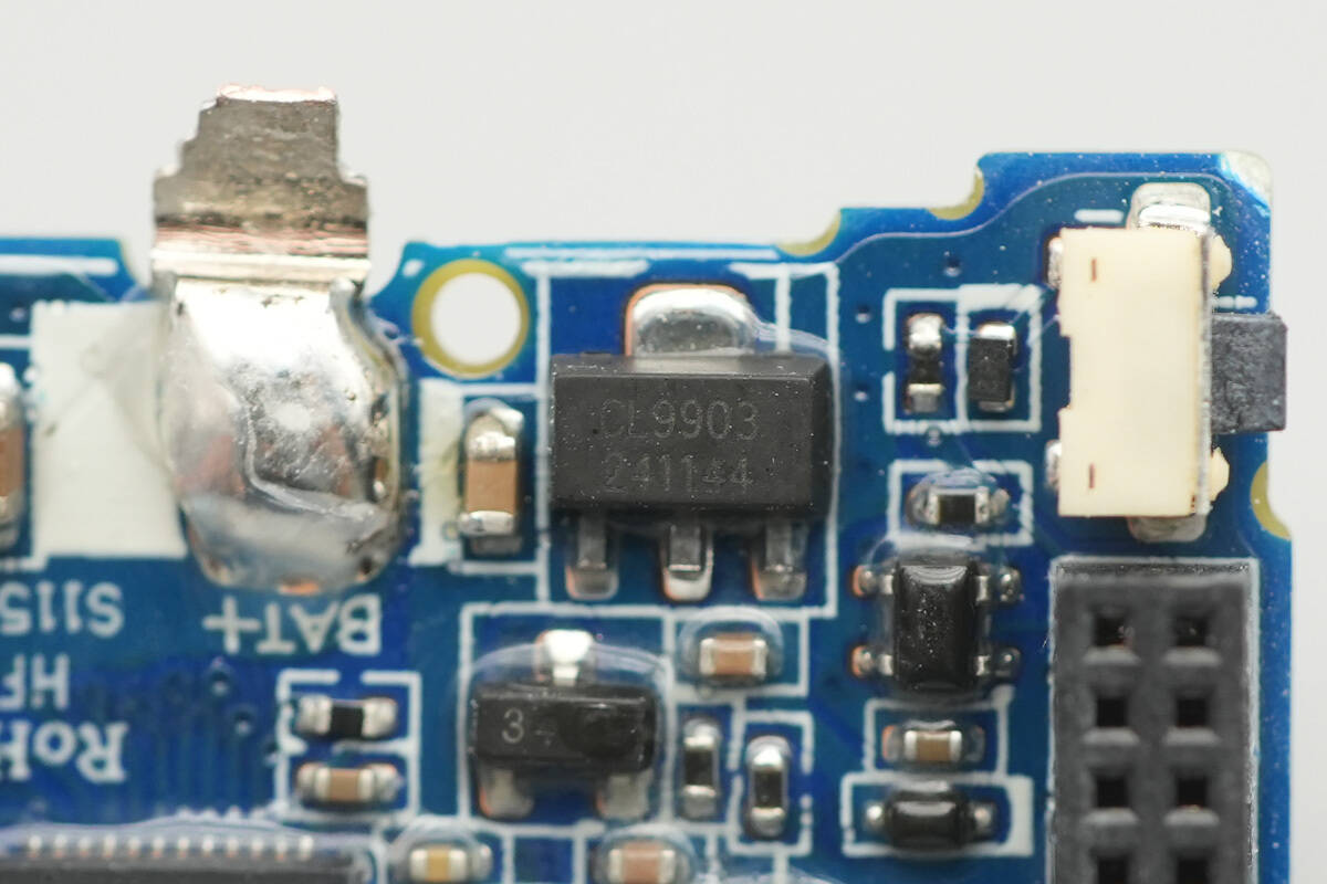 Teardown of CUKTECH 10 Super Magnetic Power Card (WPB100P)-Chargerlab