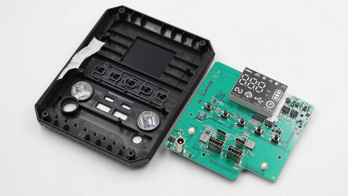 Teardown of Maxcellent Multi-Function Portable Jump Starter-Chargerlab