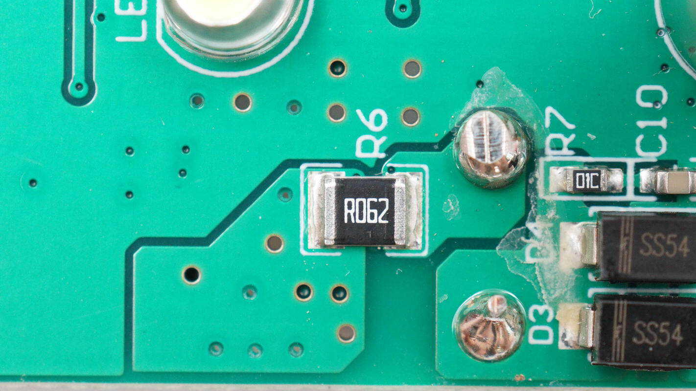 Teardown of Maxcellent Multi-Function Portable Jump Starter-Chargerlab