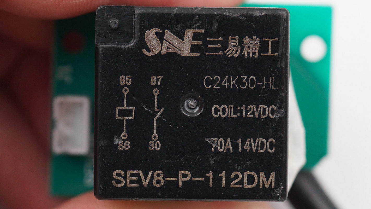 Teardown of Maxcellent Multi-Function Portable Jump Starter-Chargerlab