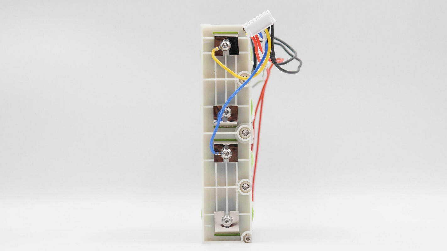 Teardown of Maxcellent Multi-Function Portable Jump Starter-Chargerlab