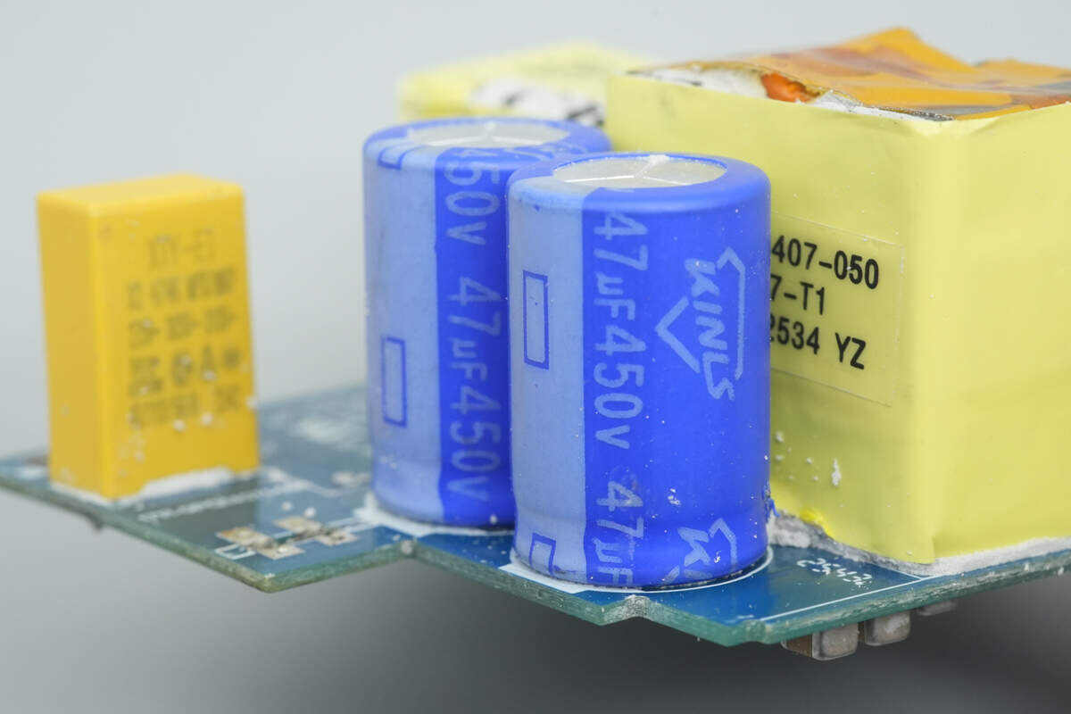 Teardown of ASUS Adol 140W GaN Quick Charger (AC140-020A)-Chargerlab