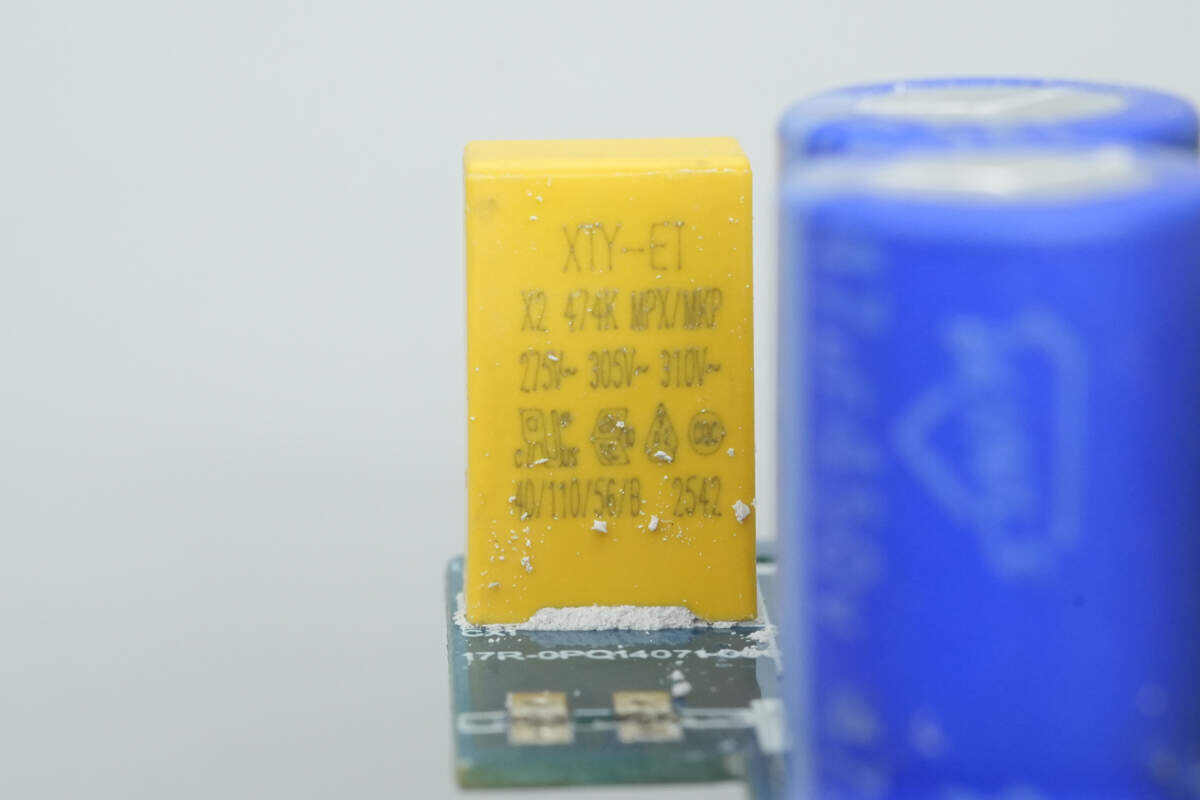 Teardown of ASUS Adol 140W GaN Quick Charger (AC140-020A)-Chargerlab