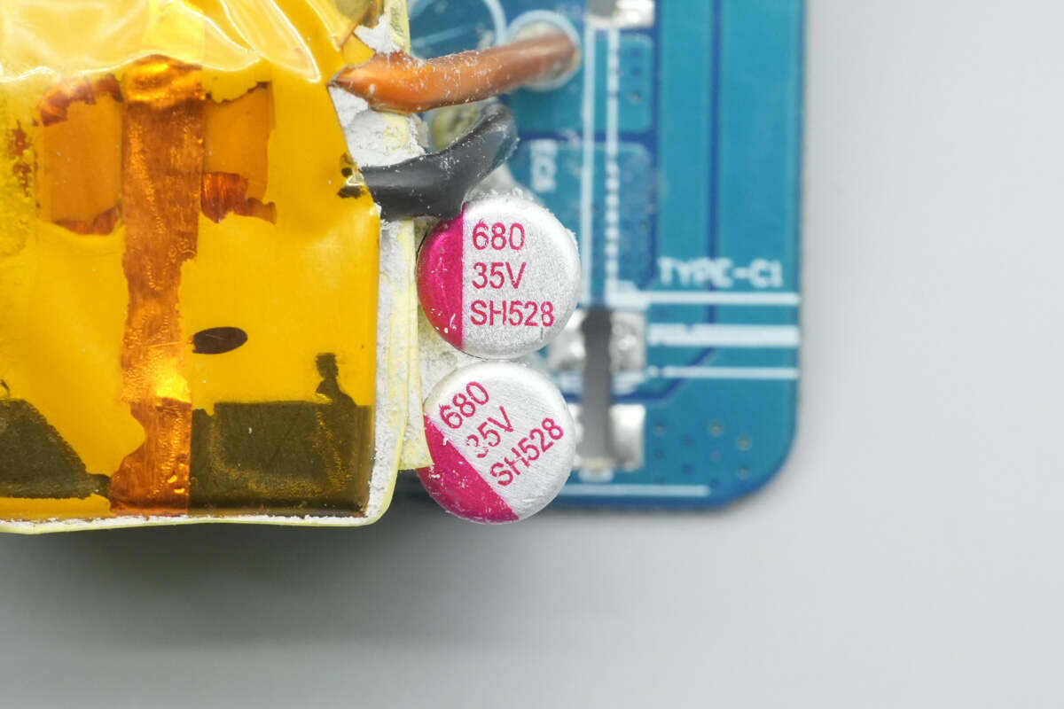 Teardown of ASUS Adol 140W GaN Quick Charger (AC140-020A)-Chargerlab