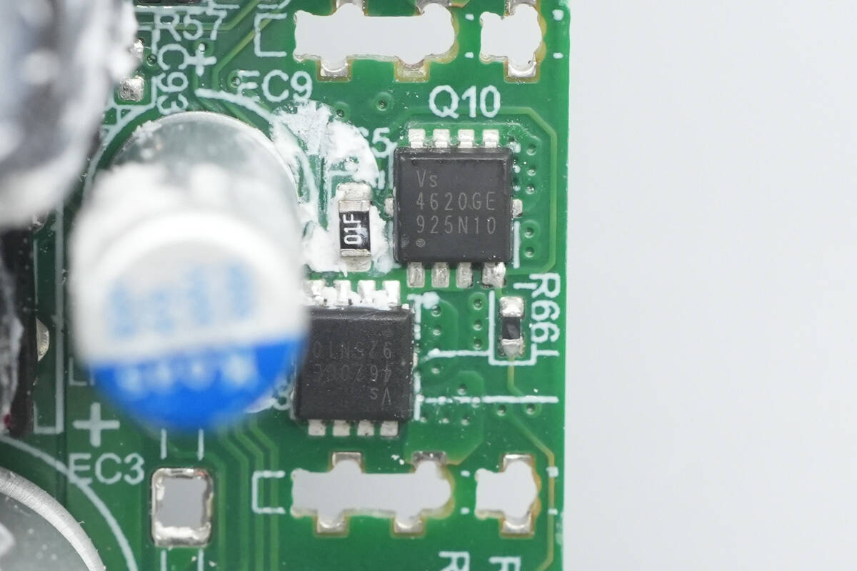 Teardown of Huntkey 140W GaN Charger (HKC14028050-0B1)-Chargerlab