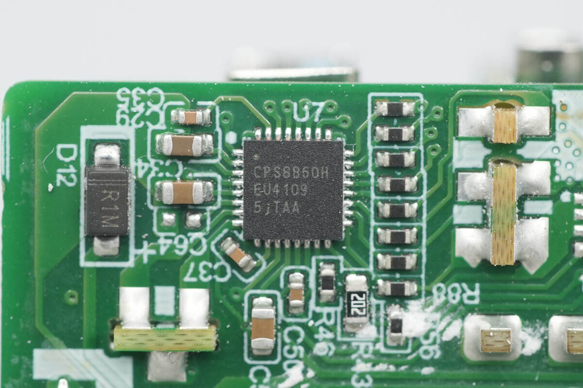 Teardown of Huntkey 140W GaN Charger (HKC14028050-0B1)-Chargerlab