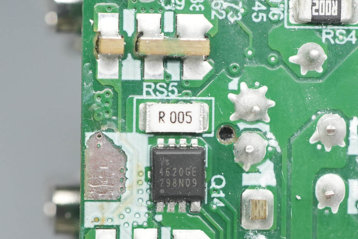 Teardown of Huntkey 140W GaN Charger (HKC14028050-0B1)-Chargerlab