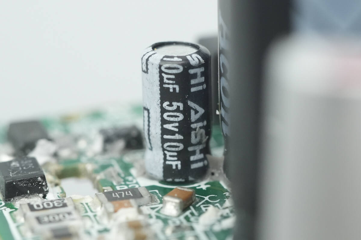 Teardown of Huawei SuperCharge 66W GaN Charger for Mate 80 (HW-110600C05)-Chargerlab