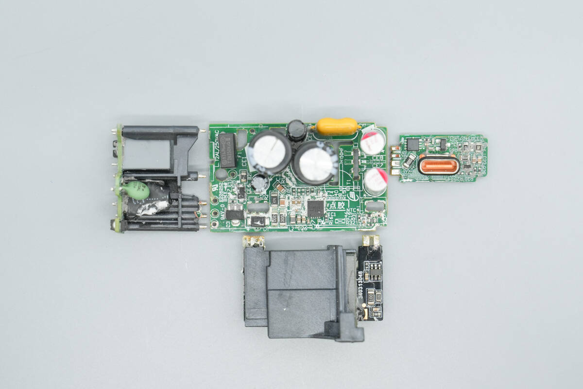 Teardown of Huawei SuperCharge 66W GaN Charger for Mate 80 (HW-110600C05)-Chargerlab