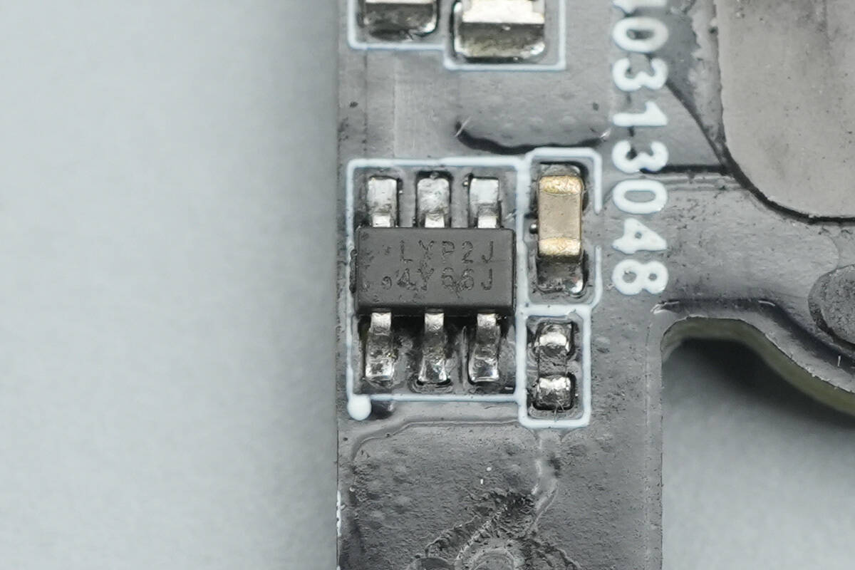 Teardown of Huawei SuperCharge 66W GaN Charger for Mate 80 (HW-110600C05)-Chargerlab