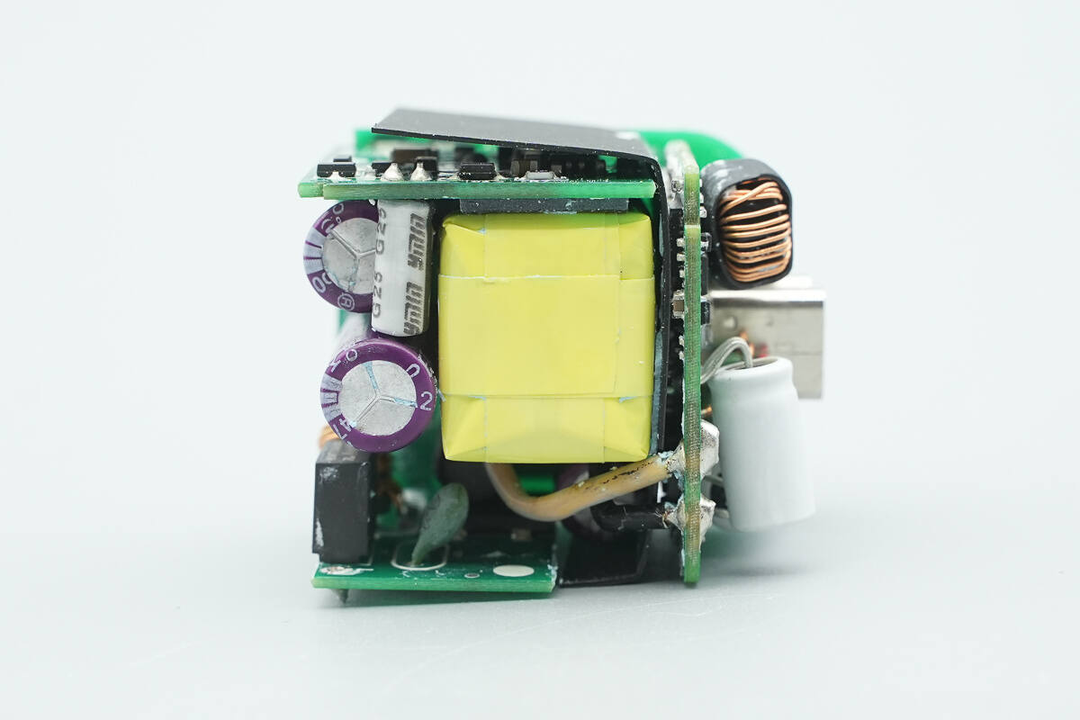 Teardown of Belkin BoostCharge Pro Dual USB-C 67W GaN Wall Charger (WCH020yz)-Chargerlab