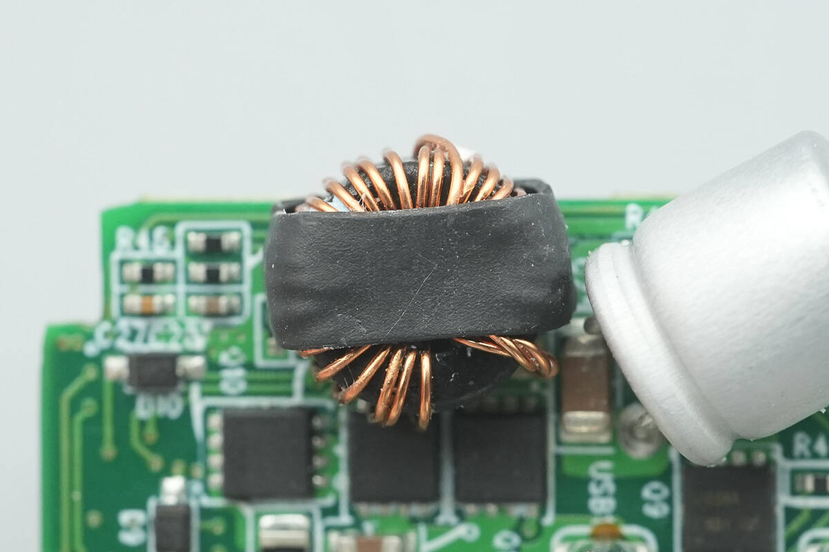 Teardown of Belkin BoostCharge Pro Dual USB-C 67W GaN Wall Charger (WCH020yz)-Chargerlab