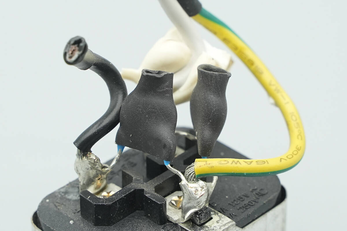 Teardown of GreatWall 3000W Platinum CRPS Power Supply (GW-CRPS3000L5R)-Chargerlab