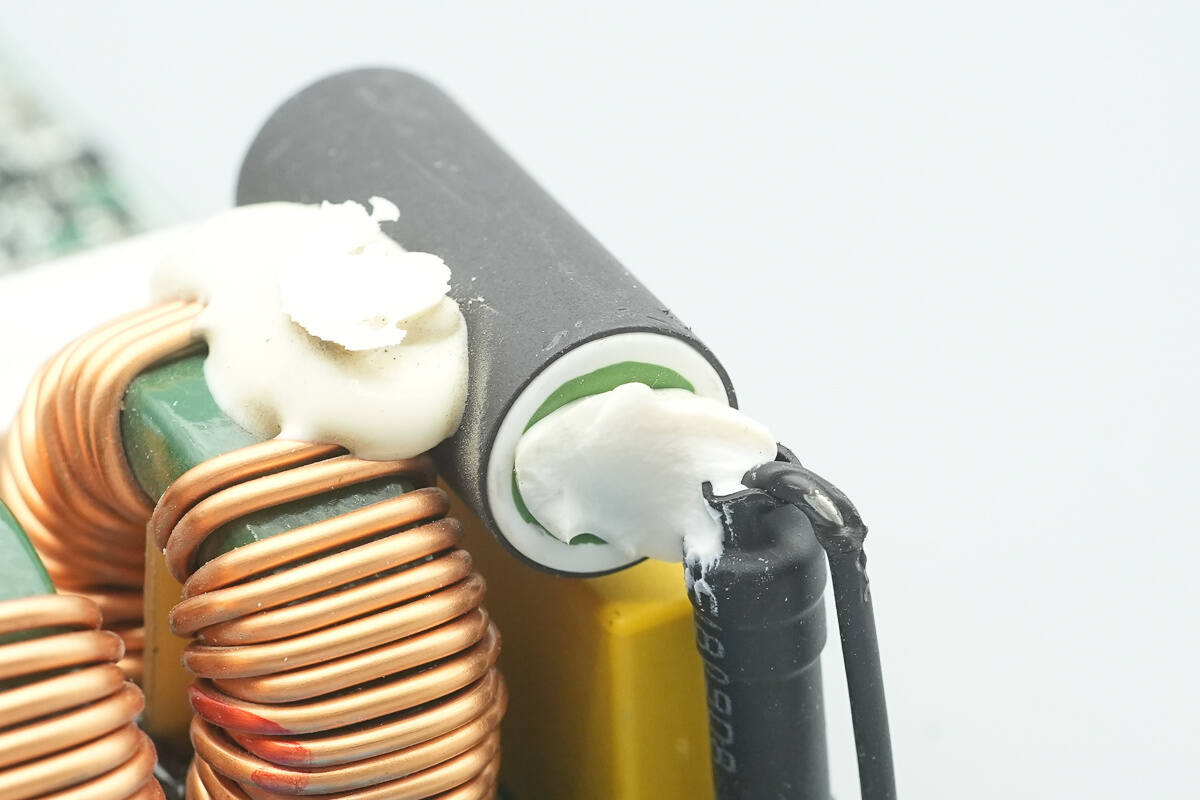 Teardown of GreatWall 3000W Platinum CRPS Power Supply (GW-CRPS3000L5R)-Chargerlab