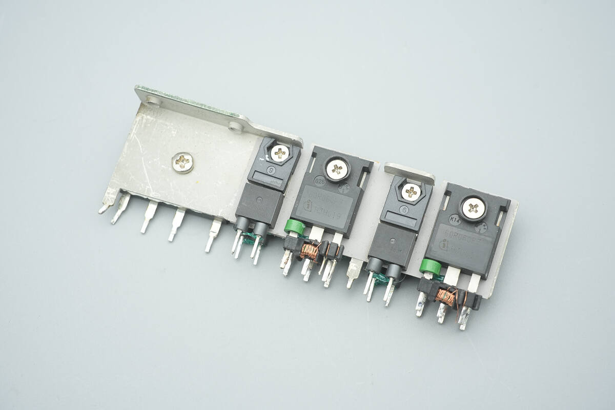 Teardown of GreatWall 3000W Platinum CRPS Power Supply (GW-CRPS3000L5R)-Chargerlab