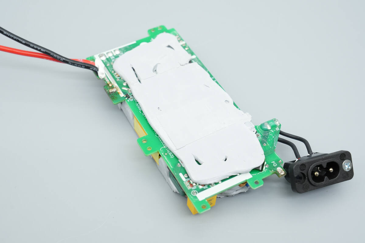 Teardown of Anker Prime 14-in-1 Docking Station (A83B3) – Black Myth: Wukong Edition-Chargerlab