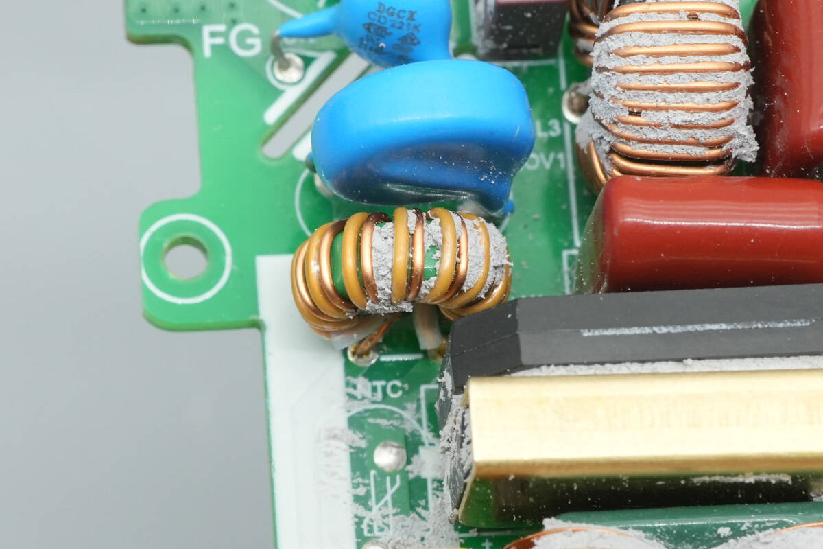 Teardown of Anker Prime 14-in-1 Docking Station (A83B3) – Black Myth: Wukong Edition-Chargerlab