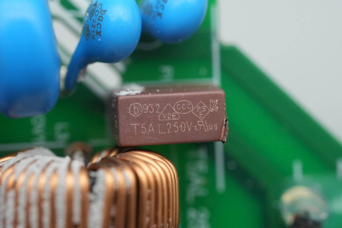 Teardown of Anker Prime 14-in-1 Docking Station (A83B3) – Black Myth: Wukong Edition-Chargerlab