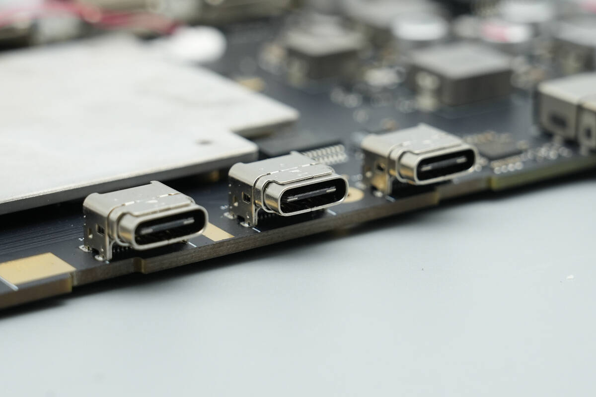 Teardown of Anker Prime 14-in-1 Docking Station (A83B3) – Black Myth: Wukong Edition-Chargerlab