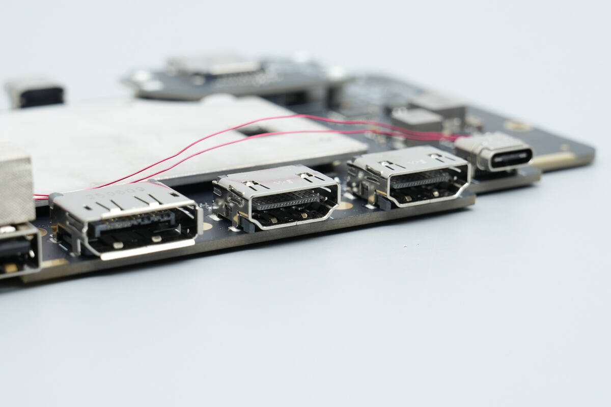 Teardown of Anker Prime 14-in-1 Docking Station (A83B3) – Black Myth: Wukong Edition-Chargerlab