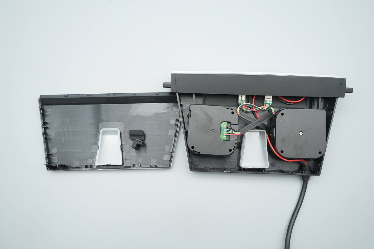 Teardown of Baseus T-Space 3rd Generation 60W GaN Charger Dock for Tesla (BS-TS017)-Chargerlab