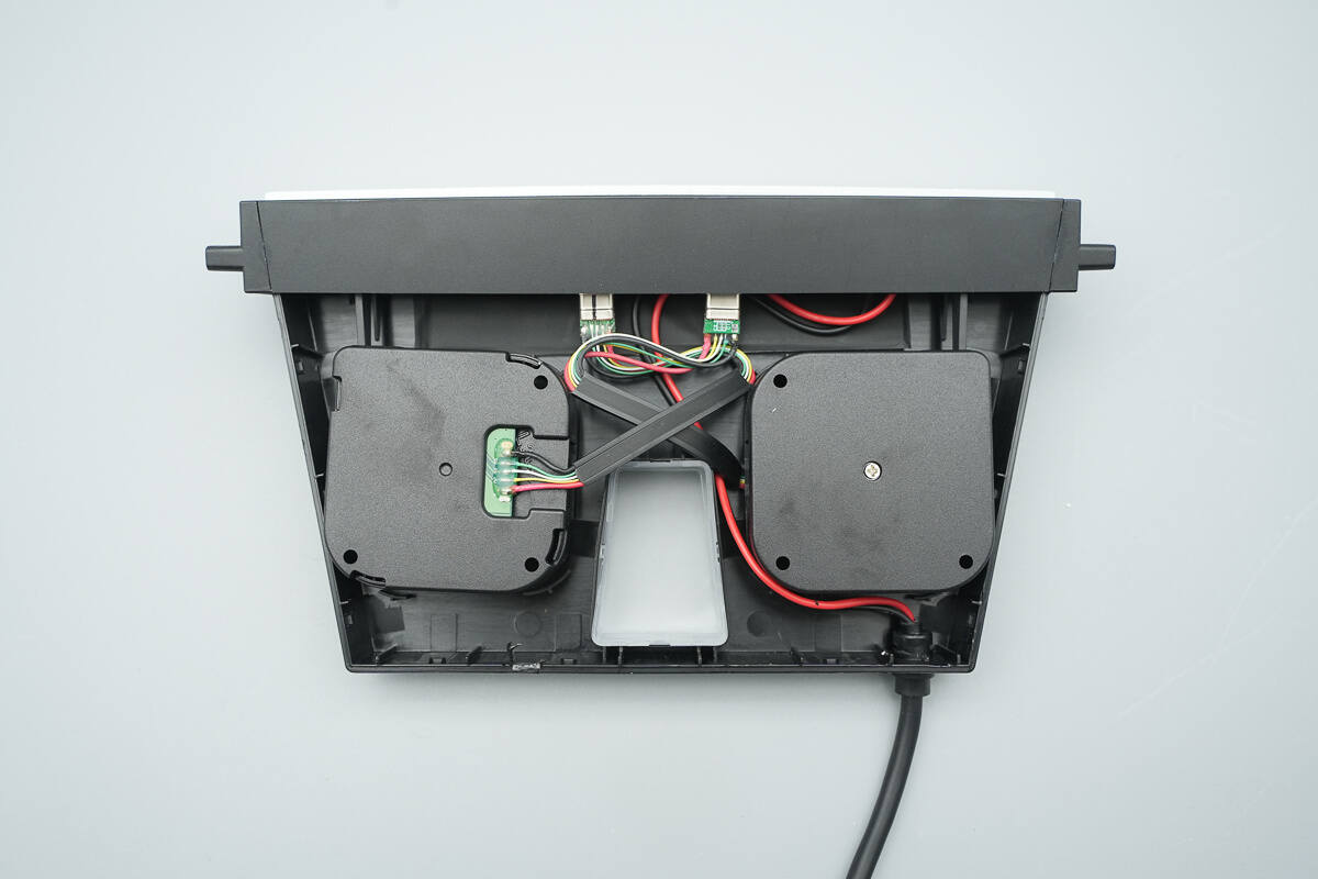 Teardown of Baseus T-Space 3rd Generation 60W GaN Charger Dock for Tesla (BS-TS017)-Chargerlab