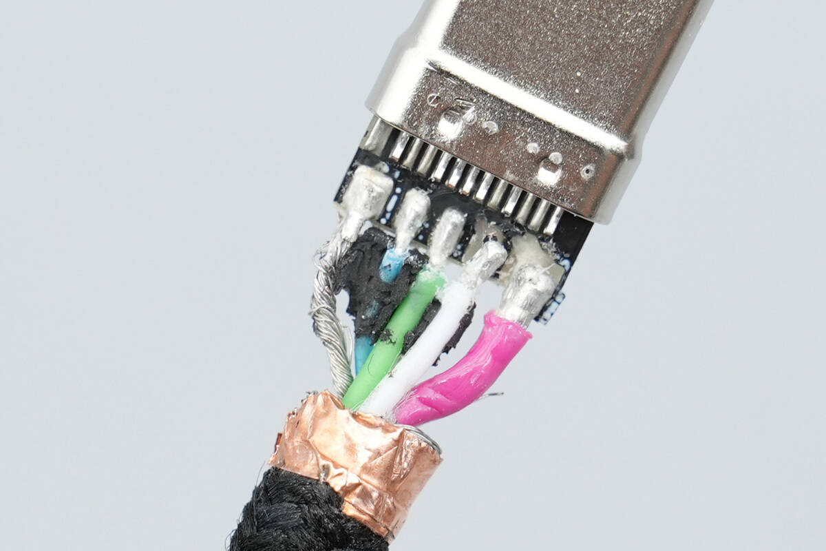 Teardown of Belkin BoostCharge Pro 140W Braided USB-C to Dual USB-C Cable (CAC004)-Chargerlab