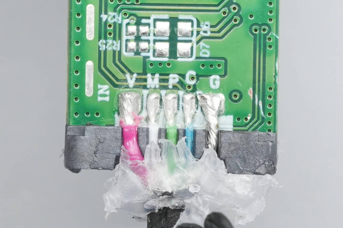 Teardown of Belkin BoostCharge Pro 140W Braided USB-C to Dual USB-C Cable (CAC004)-Chargerlab