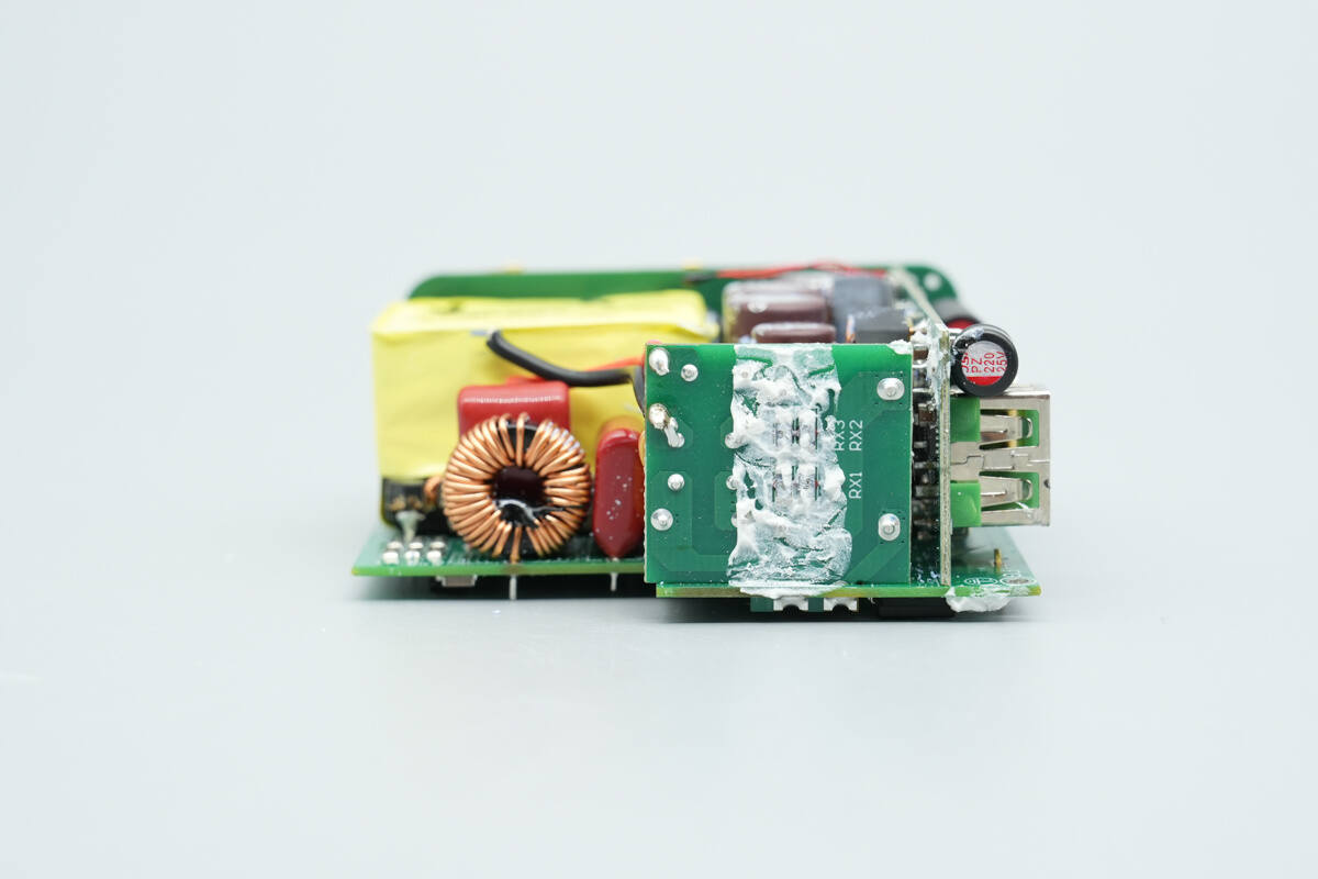 Teardown of Highsay C1 Pro 140W Ultra Charger-Chargerlab