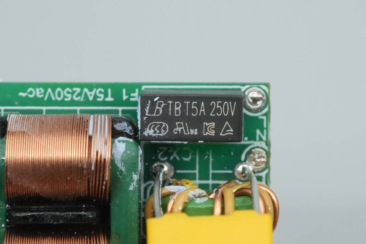 Teardown of Highsay C1 Pro 140W Ultra Charger-Chargerlab