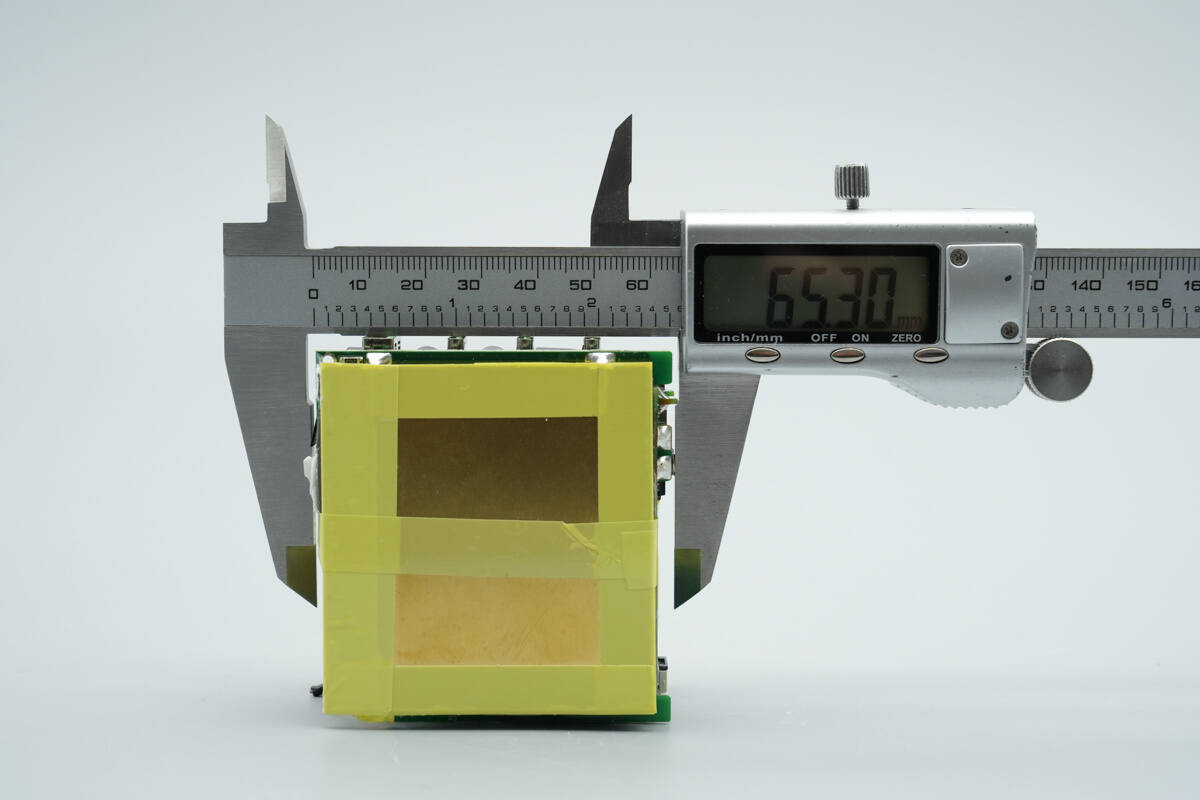 Teardown of Highsay C1 Pro 140W Ultra Charger-Chargerlab