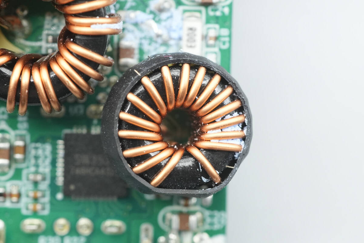 Teardown of Highsay C1 Pro 140W Ultra Charger-Chargerlab