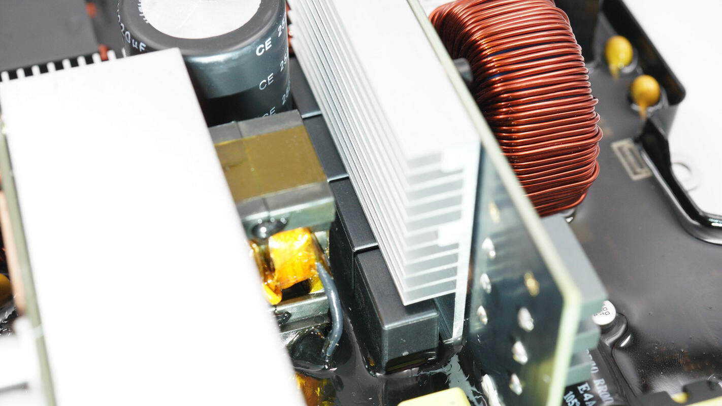 Teardown of DJI Power 1000 Mini Power Station (DYM1000M)-Chargerlab