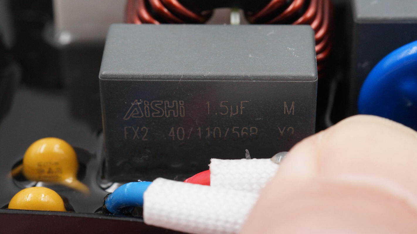 Teardown of DJI Power 1000 Mini Power Station (DYM1000M)-Chargerlab